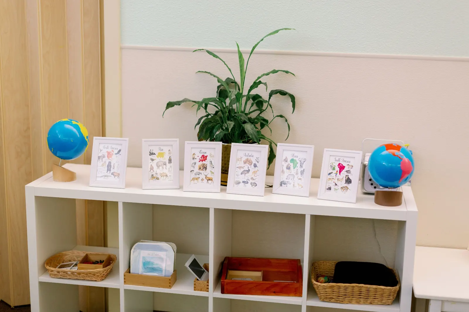 Toddler Montessori program for ages 18 mo – 3 yrs